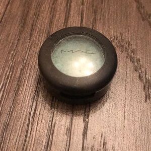 The most versatile eyeshadow color by MAC!